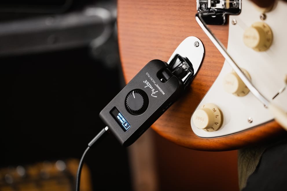 Fender mustangmicroplus smaller